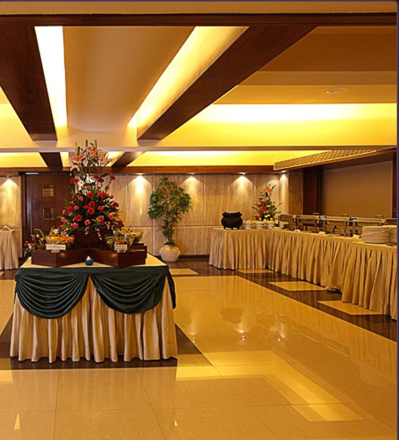होटल The Royal Orchid Hotel, Chembur Mumbai