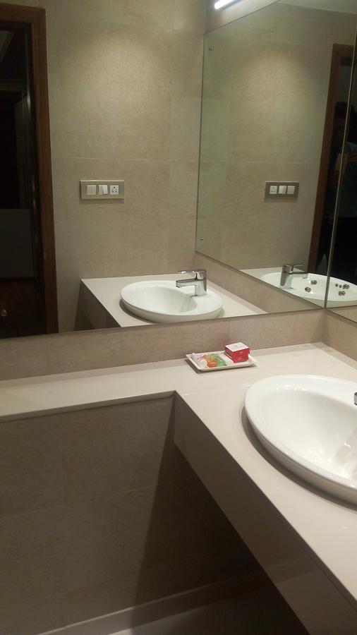 होटल The Royal Orchid Hotel, Chembur
