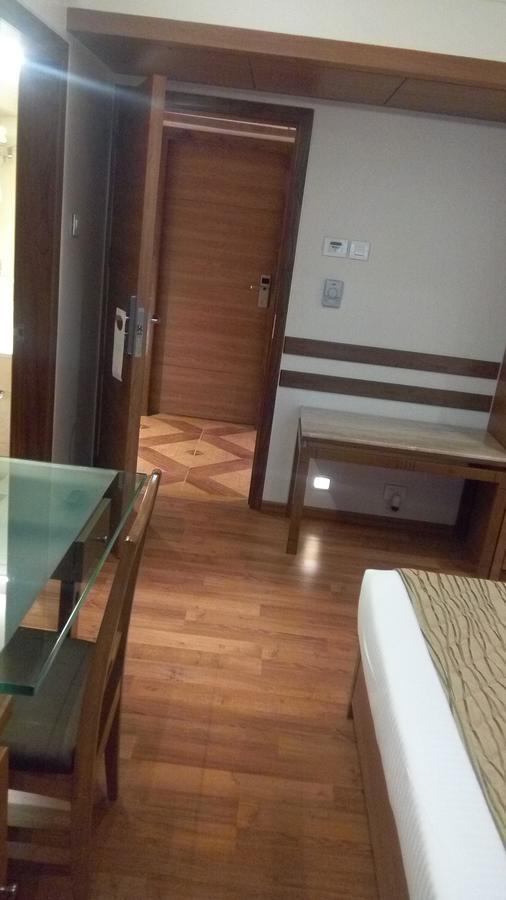 The Royal Orchid Hotel, Chembur होटल 3*